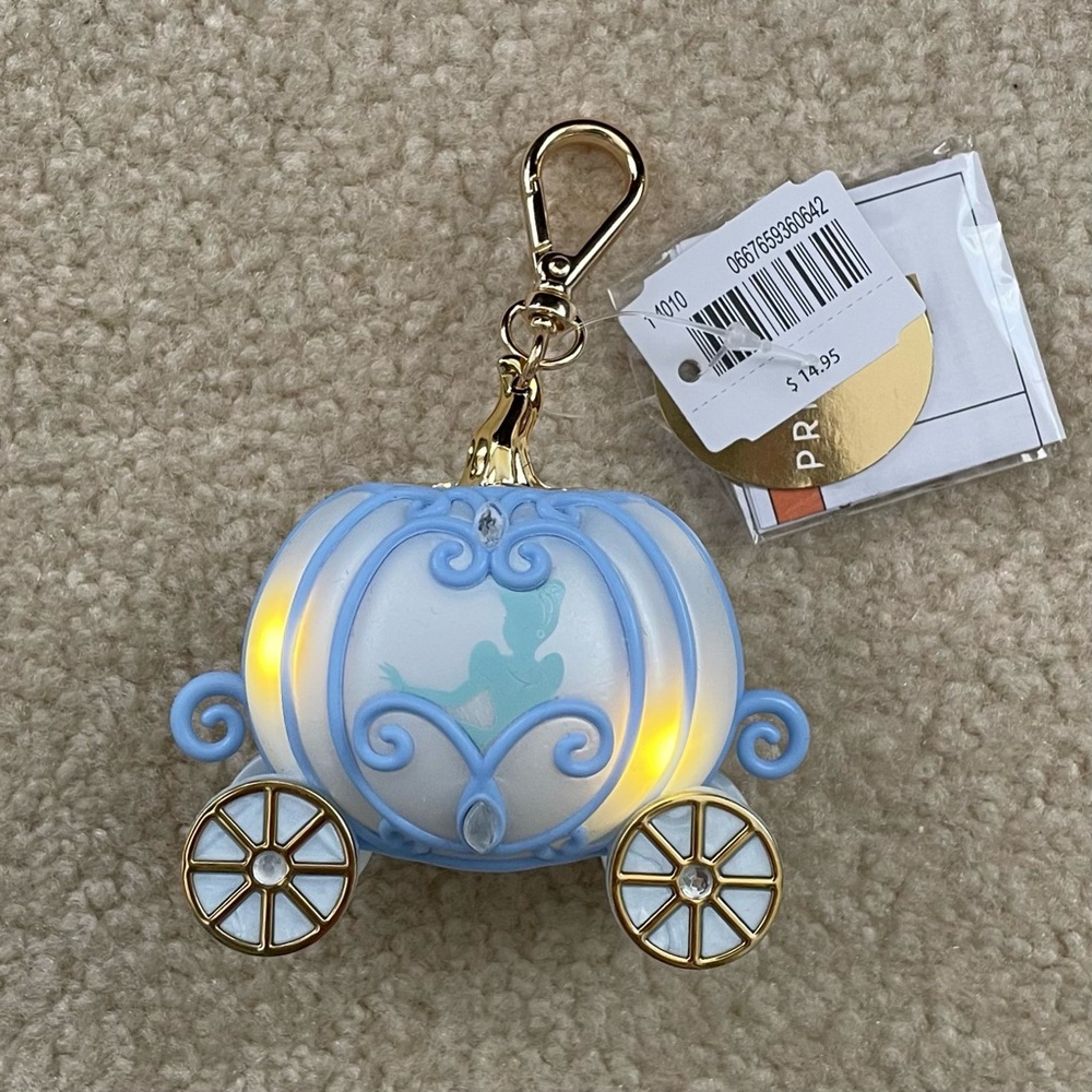 Bath & Body Works Disney Princess Cinderella’s Carriage PocketBac Holder - Picture 5 of 16